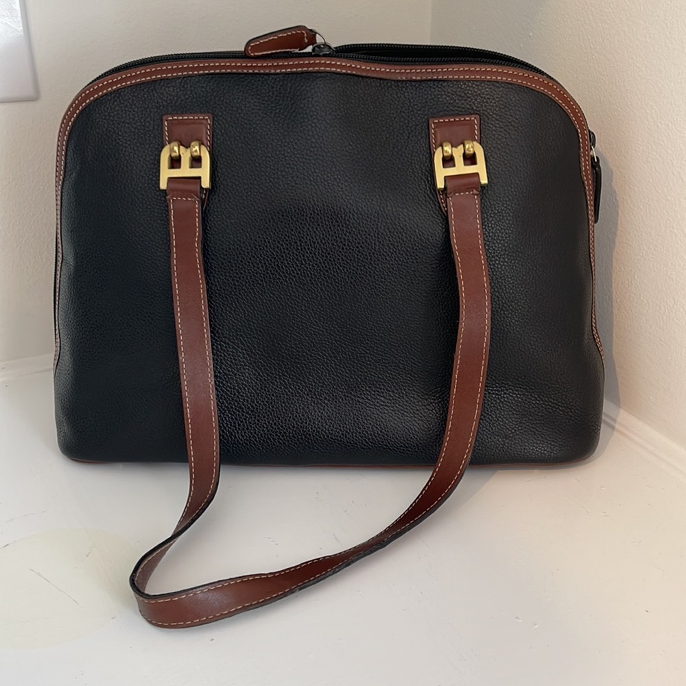 COPY - Beautiful black leather classic Bally bag with handle neat & clean insid…